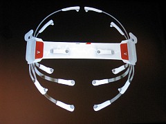 画像ギャラリー No.004のサムネイル画像 / ［GDC2008＃06］脳波で動かすゲームコントローラEmotiv EPOCは，2008年冬に299ドルで発売に