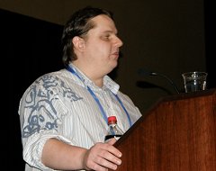 画像ギャラリー No.002のサムネイル画像 / ［GDC2008＃49］業界の第一人者が一堂に会して語り合うMMORPGの課題，そしてその未来とは？