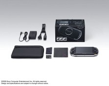 画像ギャラリー No.010のサムネイル画像 / PSPと4GBメモリースティックがセットになった「PSPバリューパック」,4色のカラーバリエーションで12月3日発売