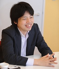 画像ギャラリー No.002のサムネイル画像 / ［OGC 2010］「ゲームとSNSは良い関係を築ける」――ミクシィ代表取締役・笠原健治氏に聞くSNSとゲームの未来