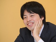 画像ギャラリー No.005のサムネイル画像 / ［OGC 2010］「ゲームとSNSは良い関係を築ける」――ミクシィ代表取締役・笠原健治氏に聞くSNSとゲームの未来