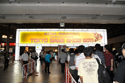 画像ギャラリー No.007のサムネイル画像 / ［TGS 2011］東京ゲームショウ2011，過去最高となる22万2668人の来場者を記録。一日の来場者数でも，過去の記録を破る