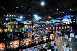 画像ギャラリー No.008のサムネイル画像 / ［TGS 2011］東京ゲームショウ2011，過去最高となる22万2668人の来場者を記録。一日の来場者数でも，過去の記録を破る