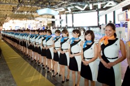 画像ギャラリー No.326のサムネイル画像 / ［TGS 2011］過去最高の観客動員数となった今年のTGS＆AMショーを彩ったコンパニオン写真集308枚を掲載