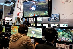 画像ギャラリー No.006のサムネイル画像 / ［G-Star 2011］韓国最大のゲームショウ「G-Star 2011」，28か国384社の参加で過去最大規模での開催
