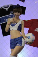 画像ギャラリー No.070のサムネイル画像 / ［G-Star 2011］恒例のコンパニオン写真集を掲載。過去最大規模となったG-Starの見どころはオンラインゲームだけじゃない？