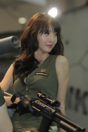 画像ギャラリー No.097のサムネイル画像 / ［G-Star 2011］恒例のコンパニオン写真集を掲載。過去最大規模となったG-Starの見どころはオンラインゲームだけじゃない？