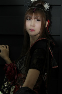 画像ギャラリー No.101のサムネイル画像 / ［G-Star 2011］恒例のコンパニオン写真集を掲載。過去最大規模となったG-Starの見どころはオンラインゲームだけじゃない？