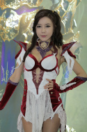 画像ギャラリー No.111のサムネイル画像 / ［G-Star 2011］恒例のコンパニオン写真集を掲載。過去最大規模となったG-Starの見どころはオンラインゲームだけじゃない？