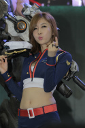 画像ギャラリー No.121のサムネイル画像 / ［G-Star 2011］恒例のコンパニオン写真集を掲載。過去最大規模となったG-Starの見どころはオンラインゲームだけじゃない？