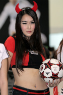 画像ギャラリー No.133のサムネイル画像 / ［G-Star 2011］恒例のコンパニオン写真集を掲載。過去最大規模となったG-Starの見どころはオンラインゲームだけじゃない？