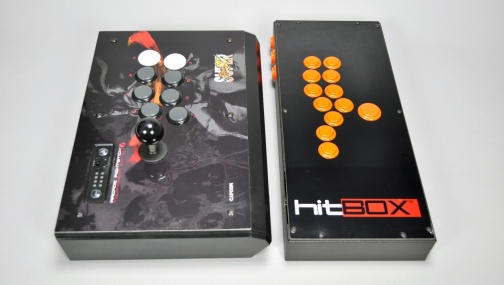 画像ギャラリー No.016のサムネイル画像 / 格闘ゲーム用“レバーレス”コントローラ「Hit Box」レビュー。「理論最速」を夢見るキワモノの実用性や如何に