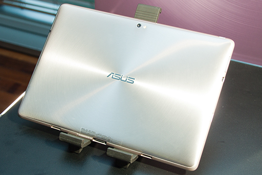 画像ギャラリー No.012のサムネイル画像 / ASUS，“Transformer Prime”こと「Eee Pad TF201」を1月21日発売。価格は6万9800円（税込）
