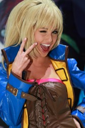 画像ギャラリー No.020のサムネイル画像 / E3 2012の会場で見かけたコンパニオンの写真を掲載。「鉄拳」や「Star Trek」のコスプレをしている人達も……？
