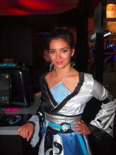 画像ギャラリー No.037のサムネイル画像 / E3 2012の会場で見かけたコンパニオンの写真を掲載。「鉄拳」や「Star Trek」のコスプレをしている人達も……？