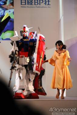 画像ギャラリー No.131のサムネイル画像 / ［TGS 2012］総勢200名近いコスプレイヤーが集まった「COSPLAY COLLECTION NIGHT＠TGS」をフォトレポート