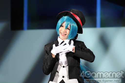 画像ギャラリー No.210のサムネイル画像 / ［TGS 2012］総勢200名近いコスプレイヤーが集まった「COSPLAY COLLECTION NIGHT＠TGS」をフォトレポート