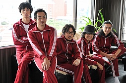 画像ギャラリー No.002のサムネイル画像 / 坂本英城氏らのバンド「TEKARU」のライブが11月28日に開催。撮影・録音可