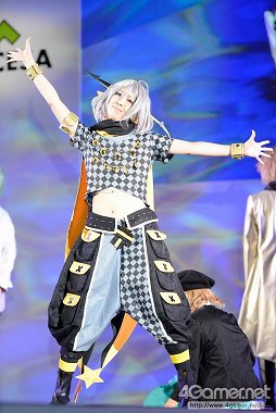 画像ギャラリー No.026のサムネイル画像 / ［TGS 2013］約200名ものコスプレイヤーがパフォーマンスを披露した「Cosplay Collection Night」をフォトレポート