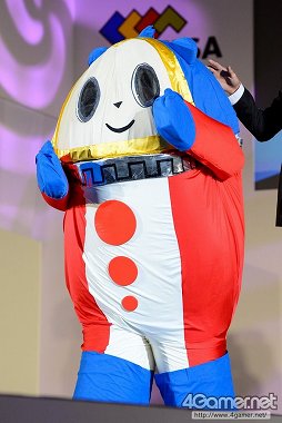 画像ギャラリー No.082のサムネイル画像 / ［TGS 2013］約200名ものコスプレイヤーがパフォーマンスを披露した「Cosplay Collection Night」をフォトレポート