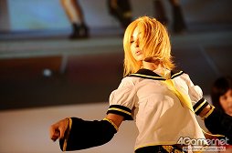 画像ギャラリー No.132のサムネイル画像 / ［TGS 2013］約200名ものコスプレイヤーがパフォーマンスを披露した「Cosplay Collection Night」をフォトレポート