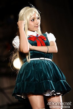 画像ギャラリー No.137のサムネイル画像 / ［TGS 2013］約200名ものコスプレイヤーがパフォーマンスを披露した「Cosplay Collection Night」をフォトレポート