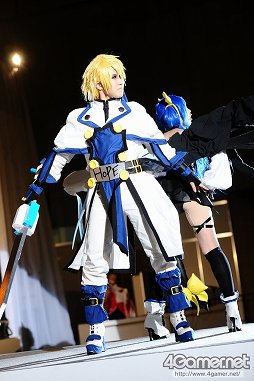 画像ギャラリー No.162のサムネイル画像 / ［TGS 2013］約200名ものコスプレイヤーがパフォーマンスを披露した「Cosplay Collection Night」をフォトレポート