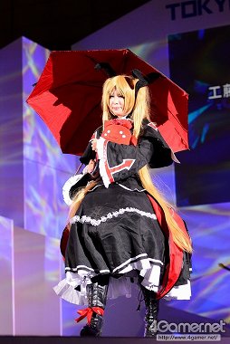 画像ギャラリー No.188のサムネイル画像 / ［TGS 2013］約200名ものコスプレイヤーがパフォーマンスを披露した「Cosplay Collection Night」をフォトレポート