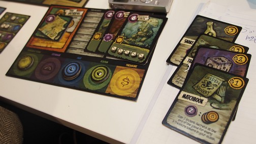 画像ギャラリー No.009のサムネイル画像 / ［SPIEL’14］南アフリカ発の小粋なダイスゲーム「Ancient Terrible Things」を紹介。「インディ・ジョーンズ」ライクな“パルプアドベンチャー”ゲーム