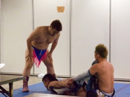画像ギャラリー No.020のサムネイル画像 / 4Gamer×DDTプロレス＠東京ゲームショウ2015は，全試合を終了いたしました