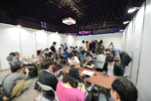画像ギャラリー No.003のサムネイル画像 / ［TGS2015］アンケートに答えると，5000円分の電子マネーが当たるかも？　スマホの充電が切れそうになったら4Gamer休憩所へどうぞ