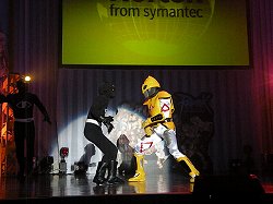 画像ギャラリー No.009のサムネイル画像 / 「ラグナロクオンライン ファン感謝祭2008」の模様をレポート。実際に触ってみた「ラグナロクオンラインDS」のファーストインプレッションも