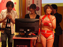 画像ギャラリー No.004のサムネイル画像 / ［TGS 2010］「ラグナロクオンライン」コスプレイベントもあったWebMoneyブース最終日レポート