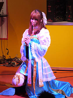 画像ギャラリー No.007のサムネイル画像 / ［TGS 2010］「ラグナロクオンライン」コスプレイベントもあったWebMoneyブース最終日レポート