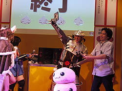 画像ギャラリー No.012のサムネイル画像 / ［TGS 2010］「ラグナロクオンライン」コスプレイベントもあったWebMoneyブース最終日レポート