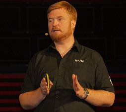 画像ギャラリー No.003のサムネイル画像 / 2012年のテーマは再生。「EVE FANFEST 2012」で行われた「EVE Online」基調講演レポート