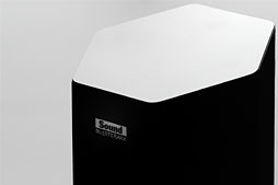 画像ギャラリー No.032のサムネイル画像 / 「まったく新しいサウンドデバイス」は買いか。縦型シングルユニットスピーカー&マイク「Sound BlasterAxx SBX 20」レビュー