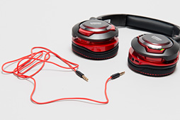 画像ギャラリー No.022のサムネイル画像 / 【PR】自宅のガチプレイから外出まで。「Sound Blaster EVO Zx」は万能ヘッドセットだった