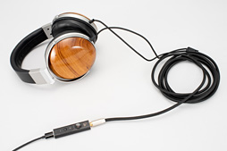 画像ギャラリー No.003のサムネイル画像 / Creative「SXFI AMP」レビュー。最先端のバーチャルサラウンドヘッドフォン技術を採用した「尖りすぎ」なUSBサウンドデバイス