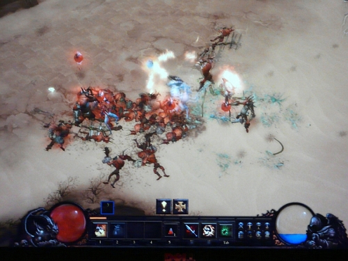 画像ギャラリー No.002のサムネイル画像 / ［Gamescom］ドイツで「Diablo III」がプレイアブル展示！　ウィザード男が砂漠で大暴れ！