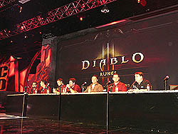 画像ギャラリー No.005のサムネイル画像 / 「Diablo III」の5人めのキャラクタークラス「デーモンハンター」がBlizzCon 2010で明らかに。クロスボウを二丁拳銃のように使うレンジ系クラス