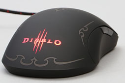 画像ギャラリー No.010のサムネイル画像 / Diablo IIIの操作性はマウスで変わるか。SteelSeriesの「Diablo III Mouse」とRazerの「Naga Hex」ファーストインプレッション