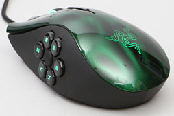 画像ギャラリー No.012のサムネイル画像 / Diablo IIIの操作性はマウスで変わるか。SteelSeriesの「Diablo III Mouse」とRazerの「Naga Hex」ファーストインプレッション