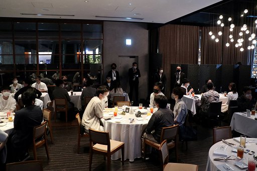 画像ギャラリー No.003のサムネイル画像 / 「メイプルストーリー」2年半ぶりに開催されたオフラインイベントをレポート。“秘密の美食倶楽部による魅惑の晩餐会”がコンセプトに