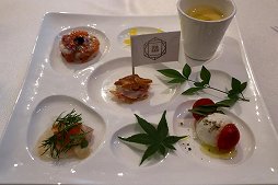 画像ギャラリー No.007のサムネイル画像 / 「メイプルストーリー」2年半ぶりに開催されたオフラインイベントをレポート。“秘密の美食倶楽部による魅惑の晩餐会”がコンセプトに