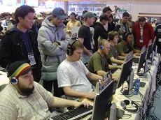 画像ギャラリー No.015のサムネイル画像 / GNGWC 2007決勝戦現地レポート:日本は「NAVYFIELD NEO」で韓国と共に優勝,「SiLKROAD ONLINE」「WarRock」は3位に