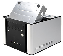 画像ギャラリー No.002のサムネイル画像 / Antec,LANパーティ用途も想定したmicroATXキューブケースを発売