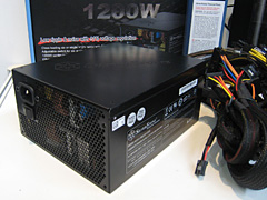 画像ギャラリー No.005のサムネイル画像 / CeBIT 2008から見えてきた，ハイエンド電源ユニットのトレンド