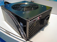 画像ギャラリー No.012のサムネイル画像 / CeBIT 2008から見えてきた，ハイエンド電源ユニットのトレンド