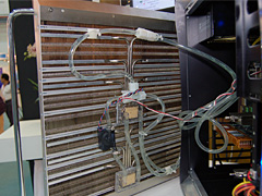 画像ギャラリー No.004のサムネイル画像 / ［COMPUTEX 2008＃20］ファンレス＋液冷と直列ファン冷却仕様，2種類の個性的なPCケースをThermalrightが展示
